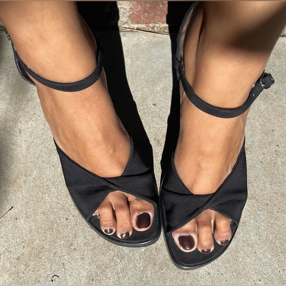 NEW $10 Rampage Black Ankle Strap Heels, size 8 - Picture 2 of 8